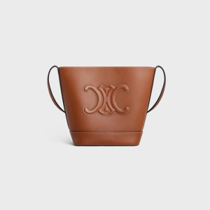 SMALL BUCKET CUIR TRIOMPHE IN SMOOTH CALFSKIN TAN